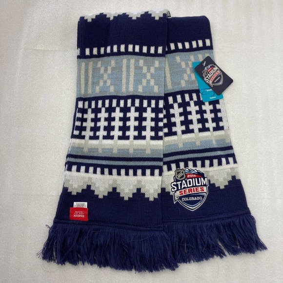 Colorado 2016 Stadium Series NHL Scarf NEW Reebok NWT - Picture 2 of 9